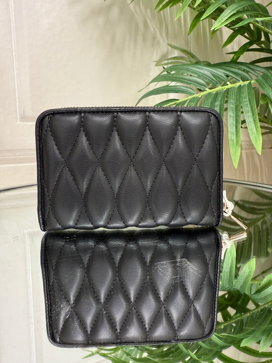 Guess Valla Black Purse