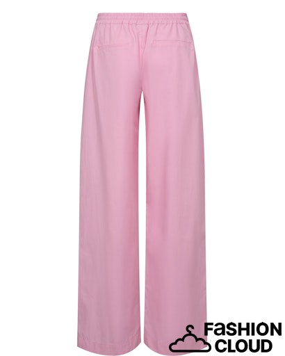 Numph Nusienna Prism Pink Short Pants