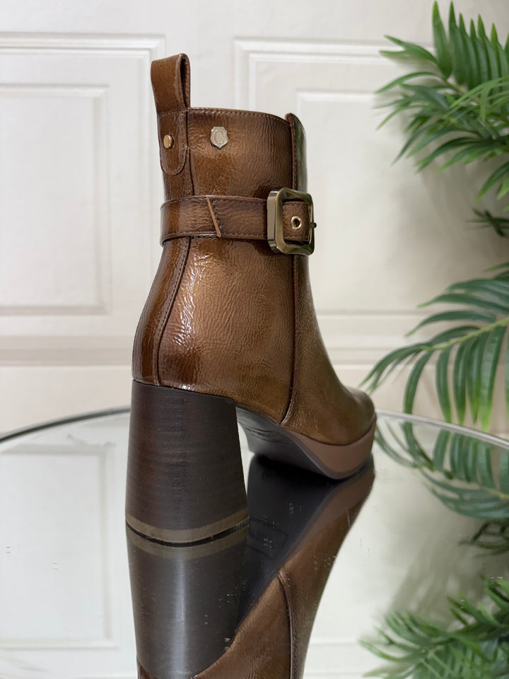 Carmela BN.CH.Taupe Patent Boot (162533)