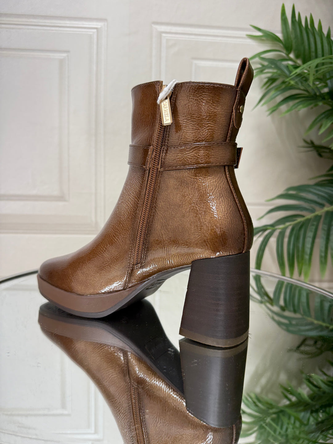 Carmela BN.CH.Taupe Patent Boot (162533)