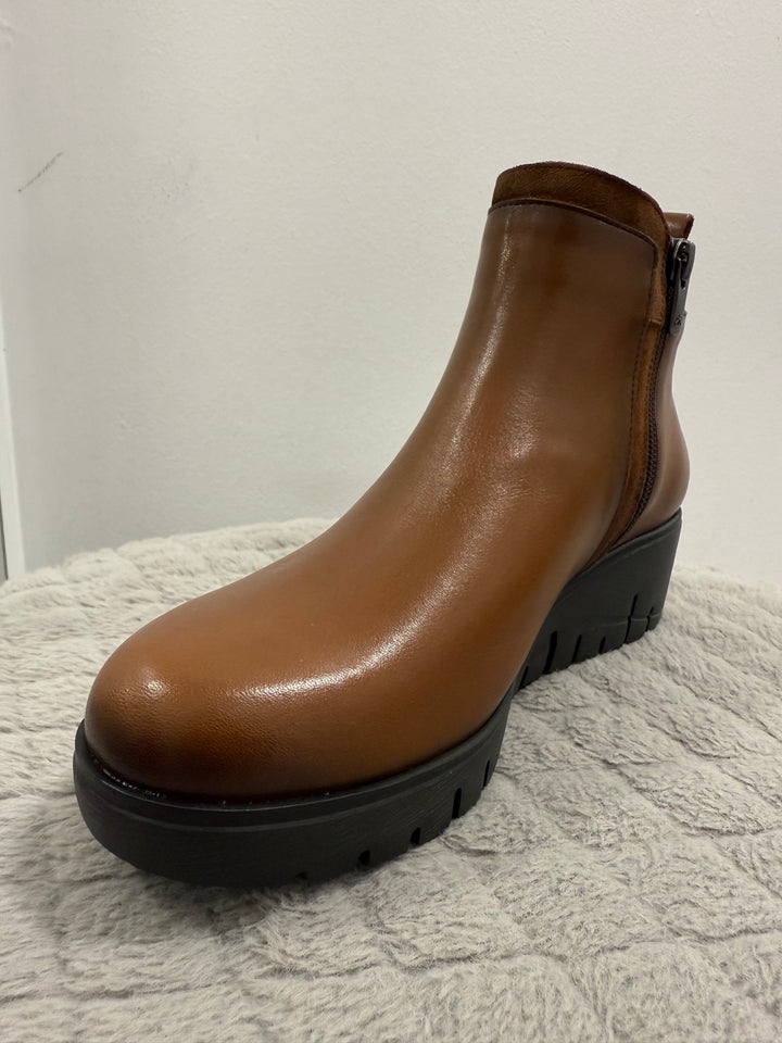 Dorking Xioma Sugar Calf Cuero